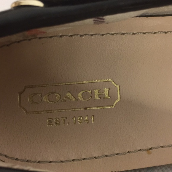 Coach! Size 71/2 - Picture 3 of 7